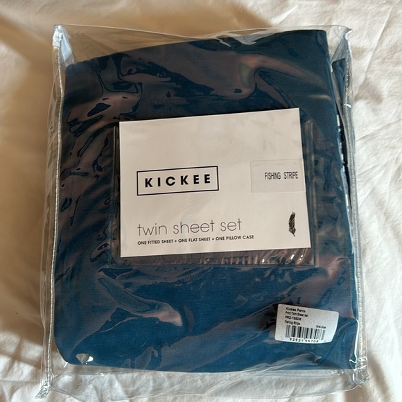 NWT Kickee Pants Fishing Stripe Twin Sheet Set Blue - Picture 3 of 6